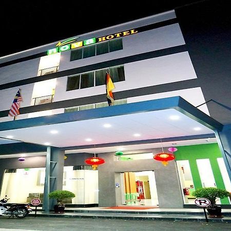Nova Kuching Hotel Exterior foto